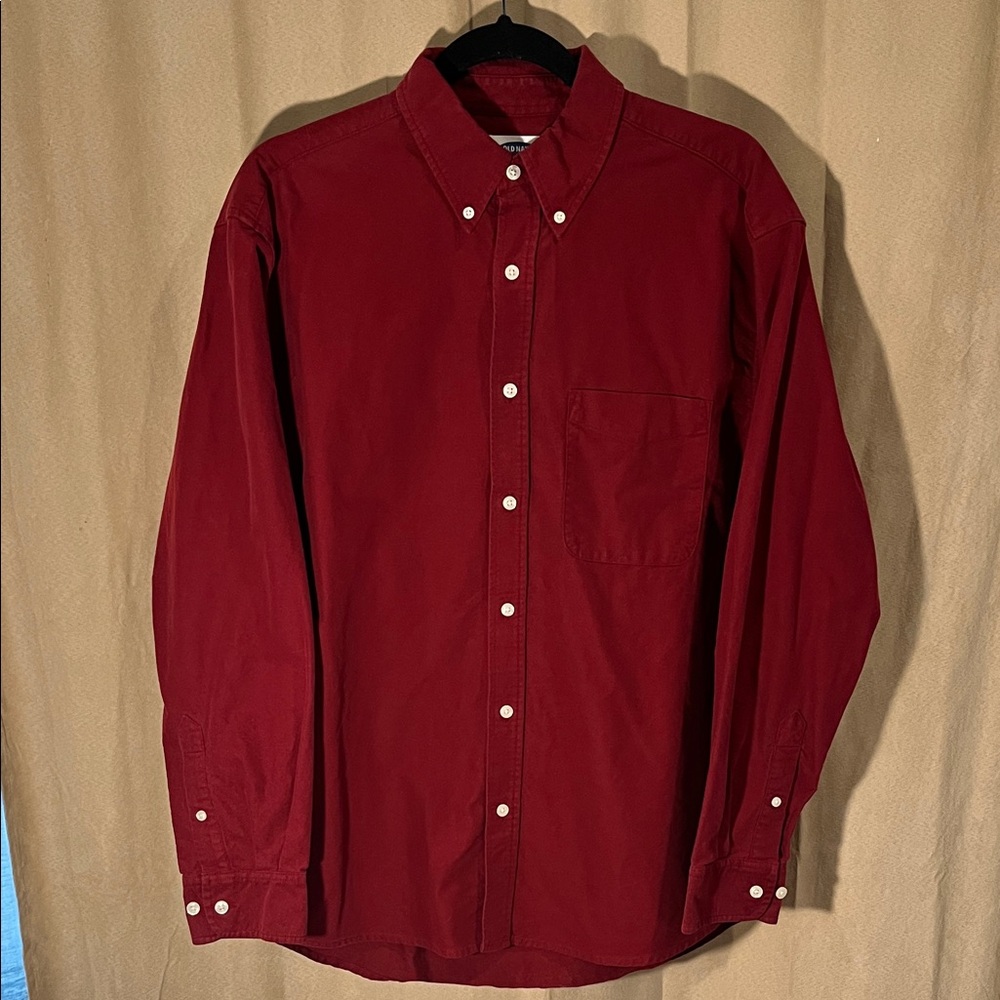 Old Navy Men's Button-Down Shirt in Burgundy